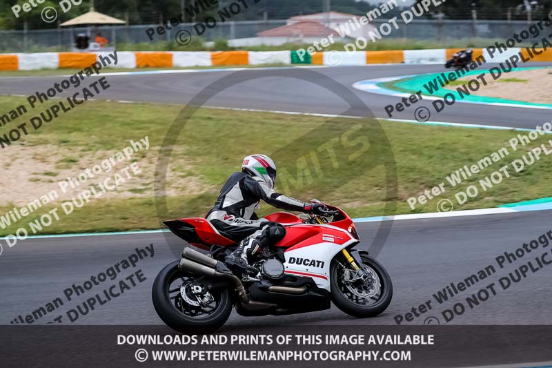 estoril;event digital images;motorbikes;no limits;peter wileman photography;portugal;trackday;trackday digital images